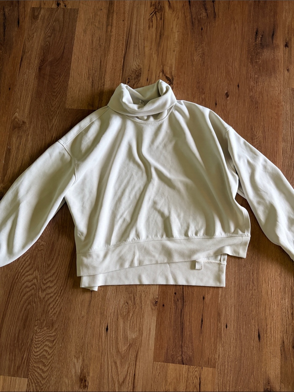 Lululemon Cream Turtleneck Pullover